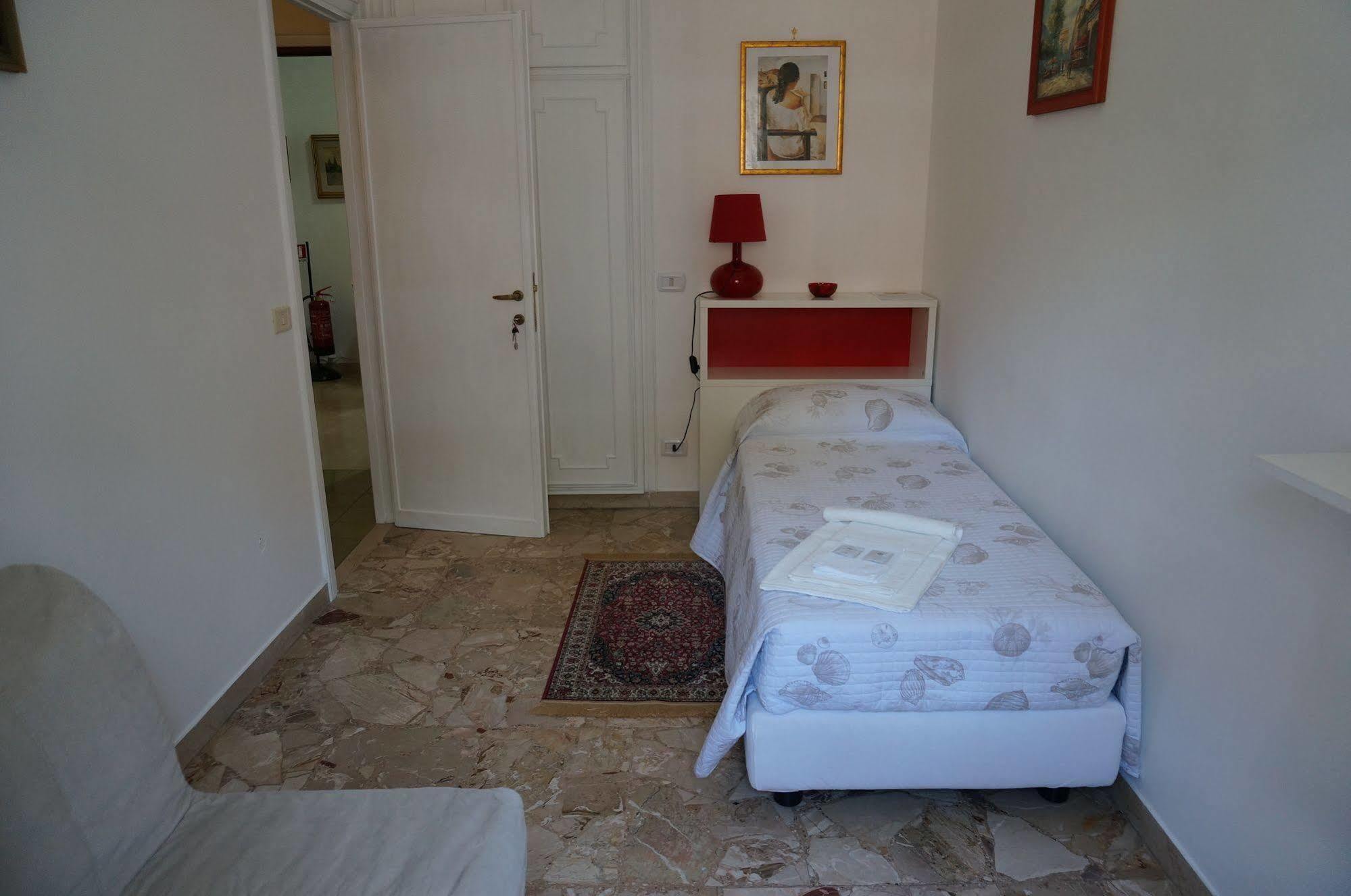 Romoletto B&B Bagian luar foto