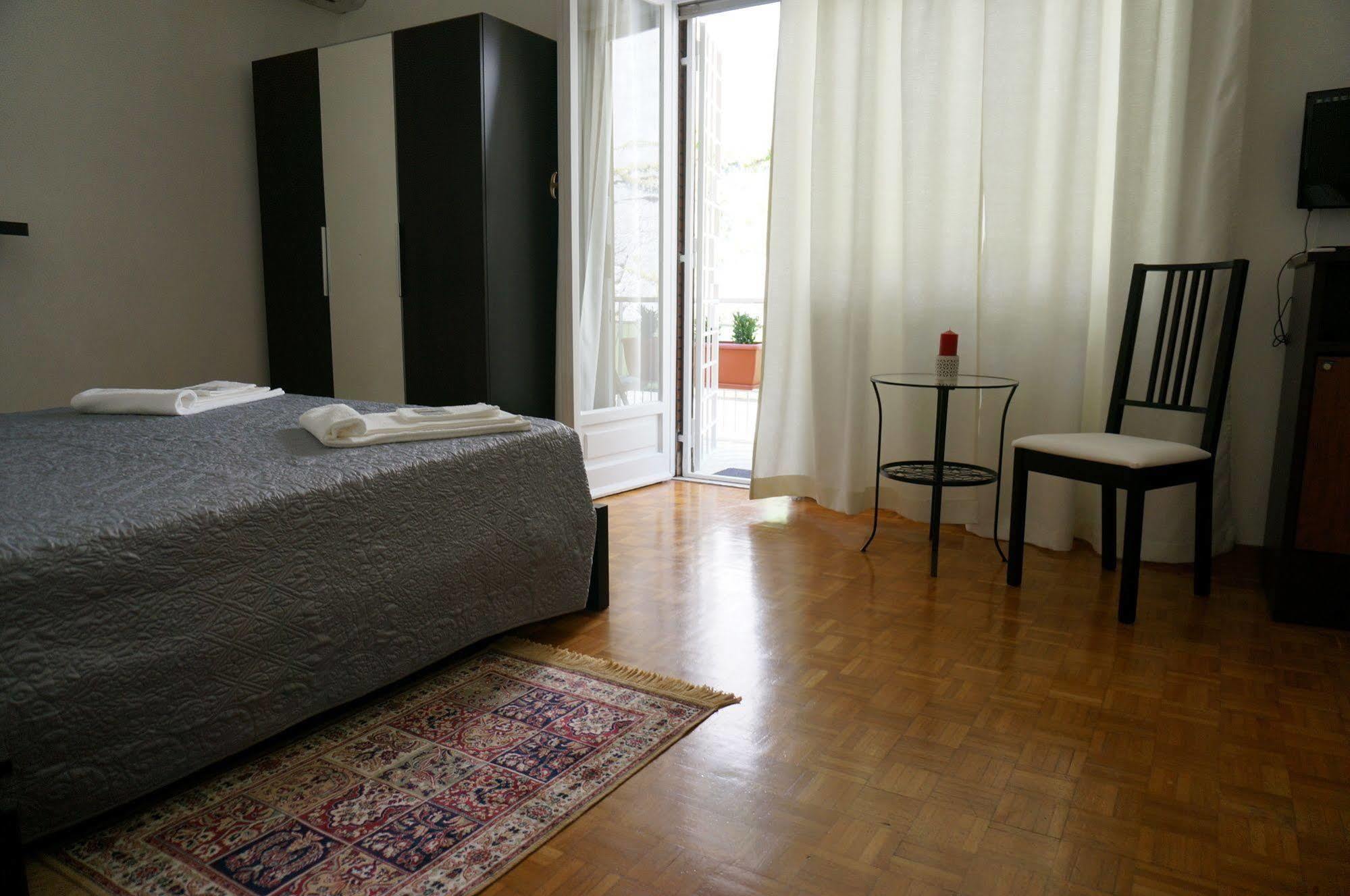 Romoletto B&B Bagian luar foto